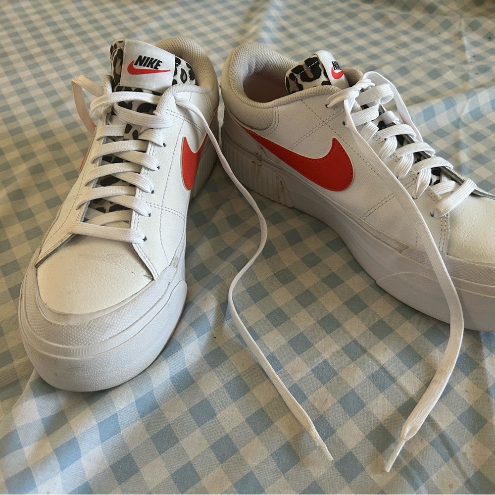 Nike shoes